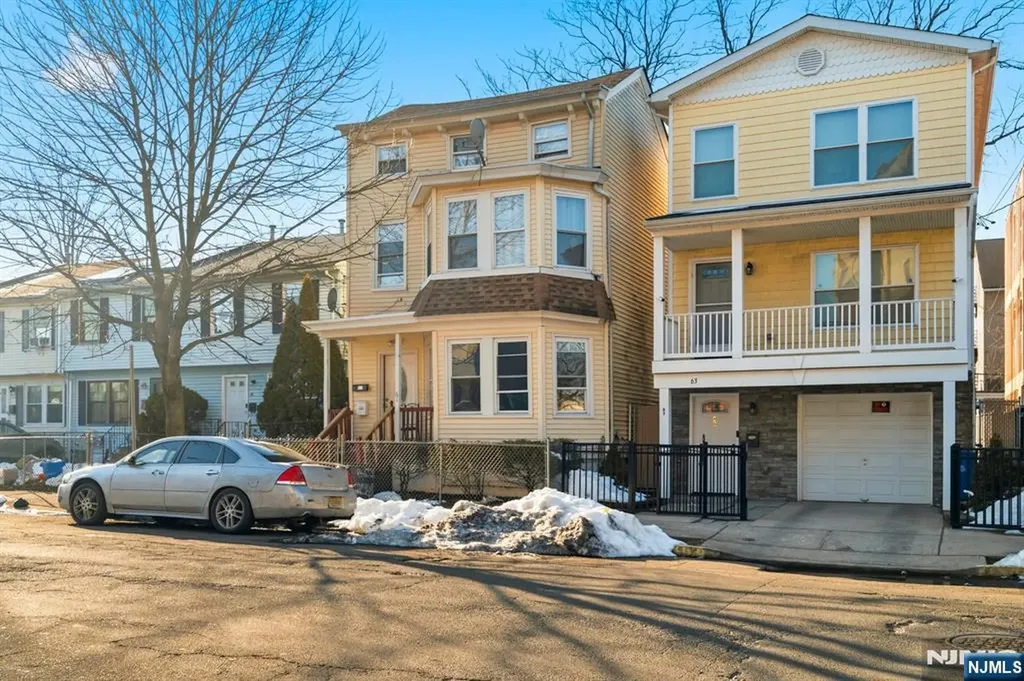 61 Holsman Street Paterson NJ 07522