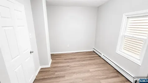 61 Holsman Street Paterson NJ 07522