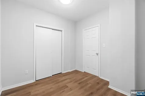61 Holsman Street Paterson NJ 07522