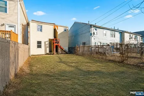 61 Holsman Street Paterson NJ 07522
