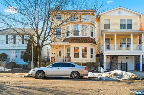 61 Holsman Street Paterson NJ 07522