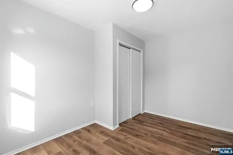 61 Holsman Street Paterson NJ 07522