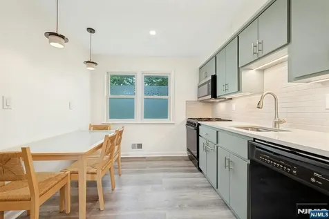 320 W Clinton Avenue Bergenfield NJ 07621
