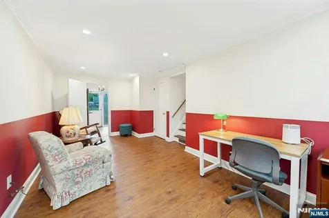 320 W Clinton Avenue Bergenfield NJ 07621