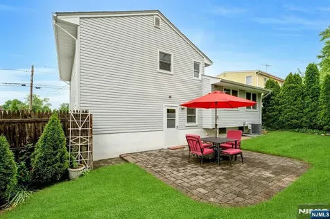 320 W Clinton Avenue Bergenfield NJ 07621