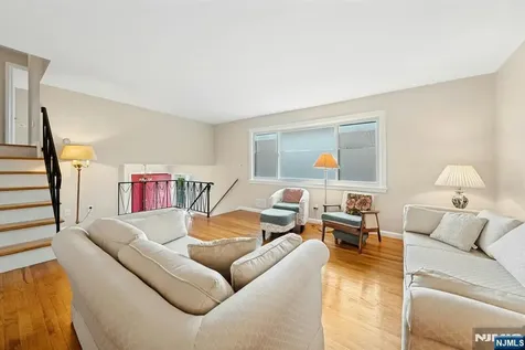 320 W Clinton Avenue Bergenfield NJ 07621