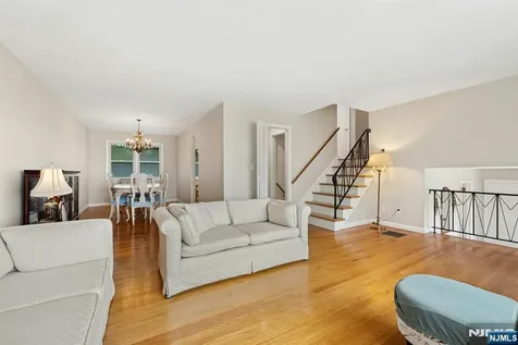 320 W Clinton Avenue Bergenfield NJ 07621
