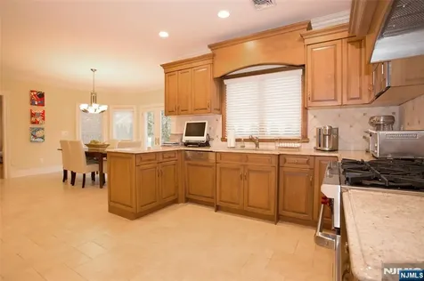 146 Palisade Avenue Cresskill NJ 07626