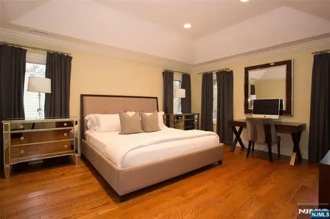 146 Palisade Avenue Cresskill NJ 07626