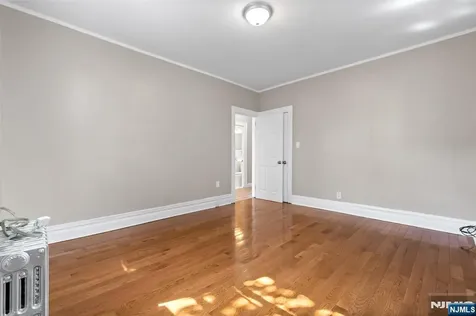 50 Underwood Street Newark NJ 07106