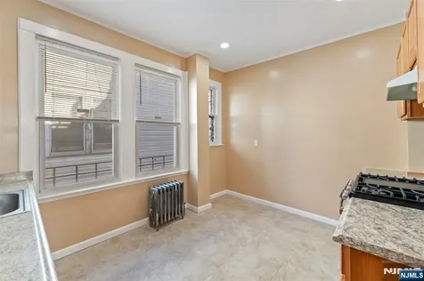 50 Underwood Street Newark NJ 07106