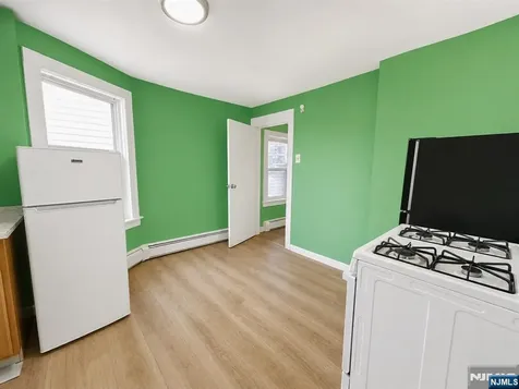 276 Atlantic Street Paterson NJ 07503