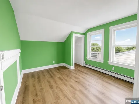 276 Atlantic Street Paterson NJ 07503