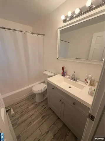 347 Forest Avenue Paramus NJ 07652