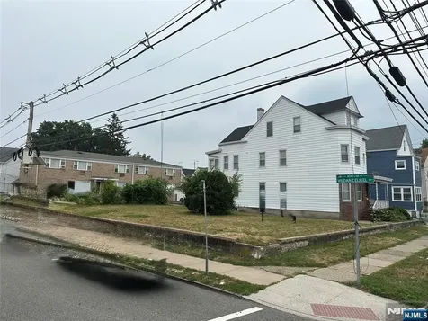 88 Montclair Avenue Paterson NJ 07503