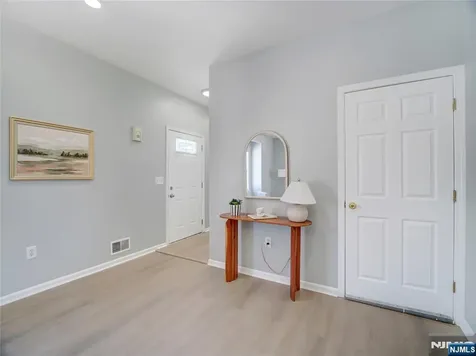 1 Kent Court Lawrence NJ 08648