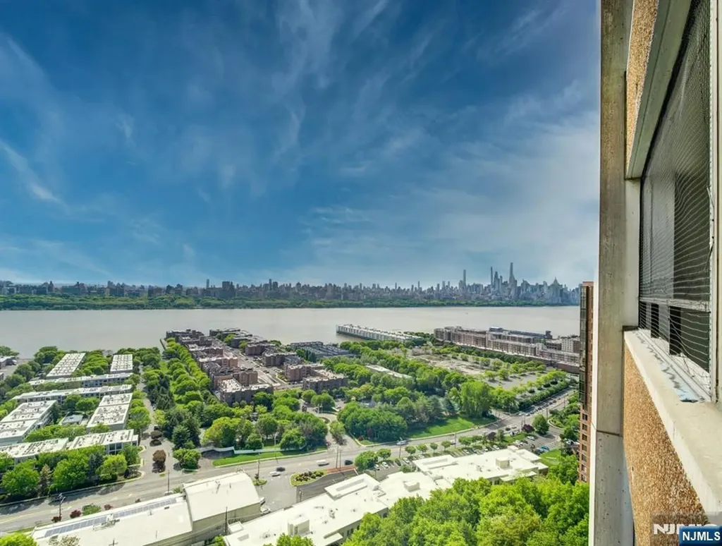 250 Gorge Cliffside Park NJ 07010