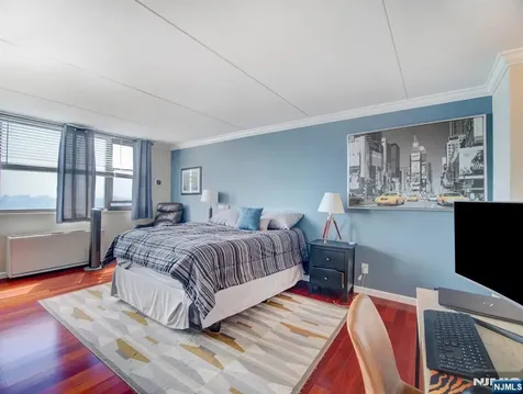 250 Gorge Cliffside Park NJ 07010