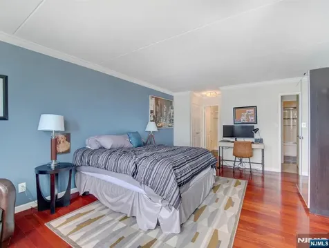 250 Gorge Cliffside Park NJ 07010