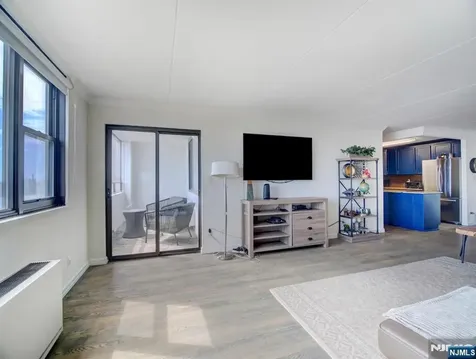 250 Gorge Cliffside Park NJ 07010