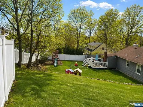 75 Lake Trail Wayne NJ 07470