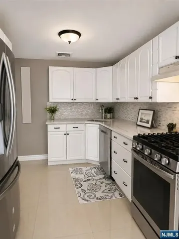 75 Lake Trail Wayne NJ 07470