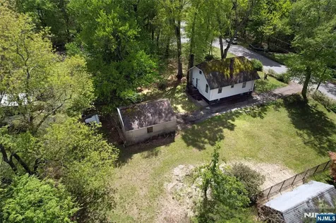 86 Greenwood Avenue Pequannock Township NJ 07440