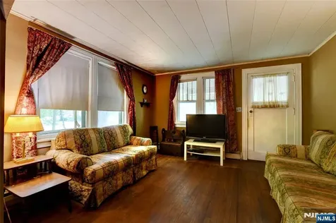86 Greenwood Avenue Pequannock Township NJ 07440