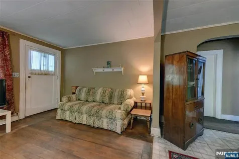 86 Greenwood Avenue Pequannock Township NJ 07440