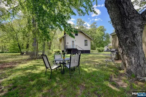 86 Greenwood Avenue Pequannock Township NJ 07440