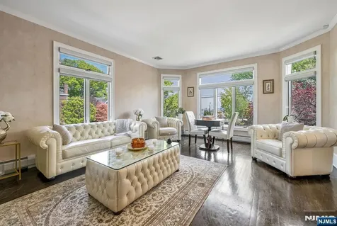 1115 Arcadian Way Fort Lee NJ 07024