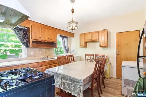 36-38 Kenmore Avenue Newark NJ 07106