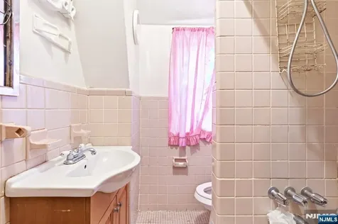 36-38 Kenmore Avenue Newark NJ 07106
