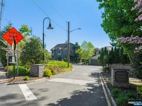 5 Vista Lane Edgewater NJ 07020