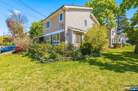 32-03 Norwood Drive Fair Lawn NJ 07410