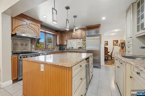 32-03 Norwood Drive Fair Lawn NJ 07410