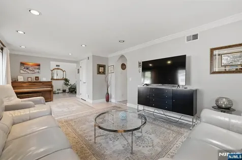 32-03 Norwood Drive Fair Lawn NJ 07410