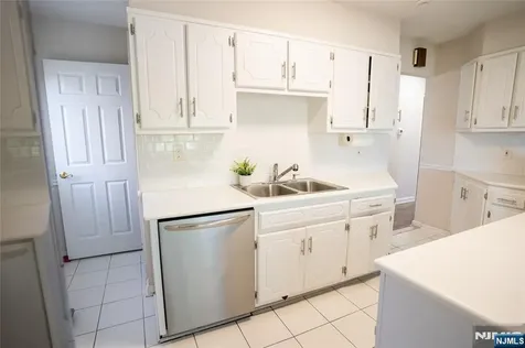 241 Coupe Place North Arlington NJ 07031