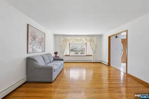 28 Verkade Drive Wayne NJ 07470