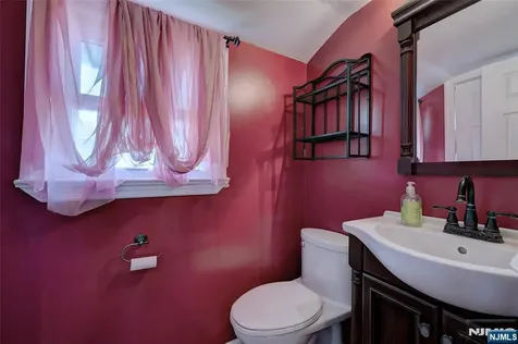 13 Hazel Avenue Livingston NJ 07039