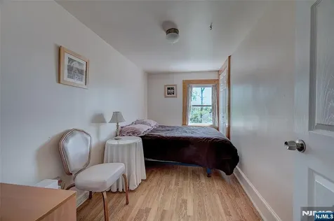 13 Hazel Avenue Livingston NJ 07039