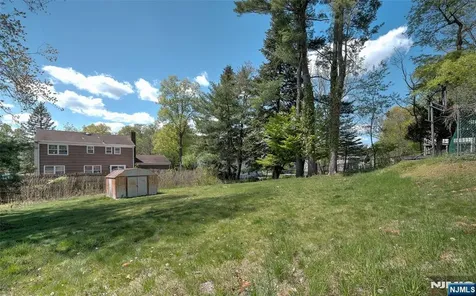 13 Hazel Avenue Livingston NJ 07039