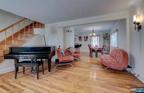 13 Hazel Avenue Livingston NJ 07039