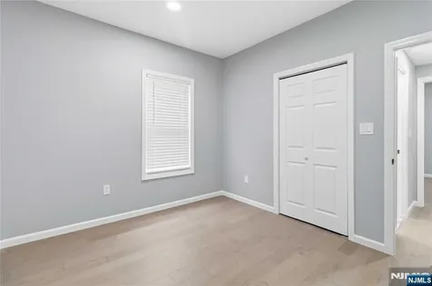77 Lakeside Avenue Pompton Lakes NJ 07442