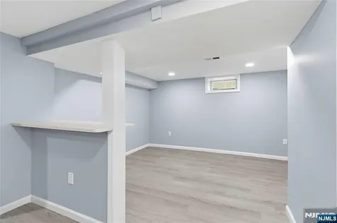 77 Lakeside Avenue Pompton Lakes NJ 07442
