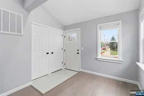 77 Lakeside Avenue Pompton Lakes NJ 07442