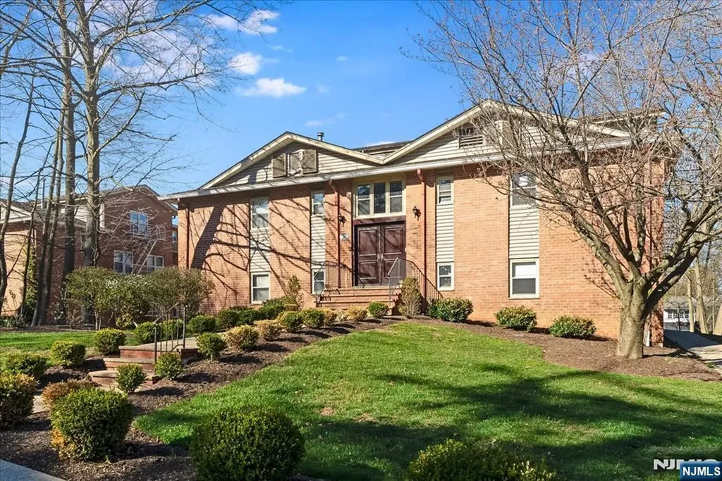 361 Claremont Avenue Montclair NJ 07042