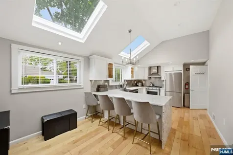 11 Homewood Way Montclair NJ 07042