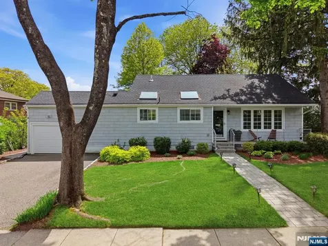 11 Homewood Way Montclair NJ 07042
