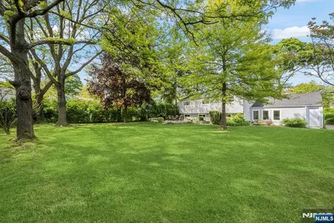11 Homewood Way Montclair NJ 07042
